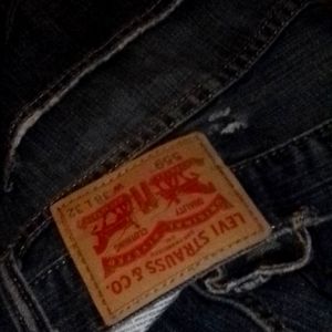 Levi jeans